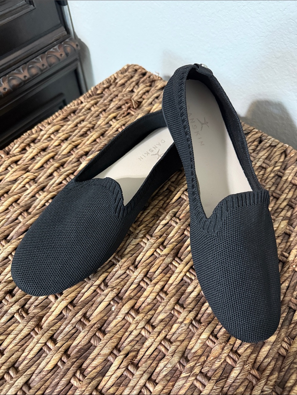 Danskin DREAM Black Stretch Knit Slip-On Loafers